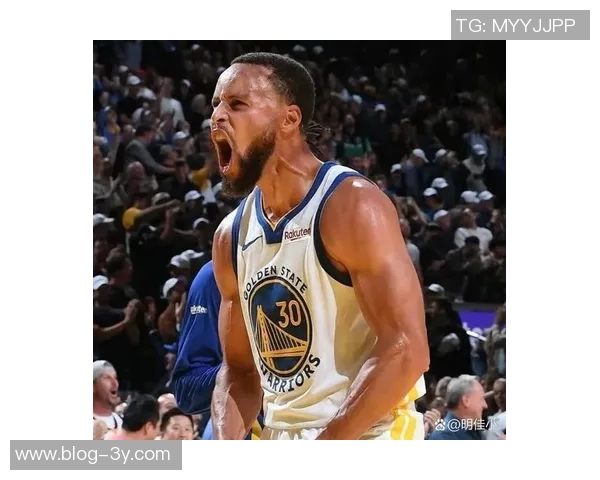 库里本赛季对阵拓者表现惊艳场均32分5助攻75记三分命中率超高